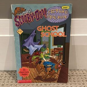 Scooby-Doo Picture Clue Book: Ghost School